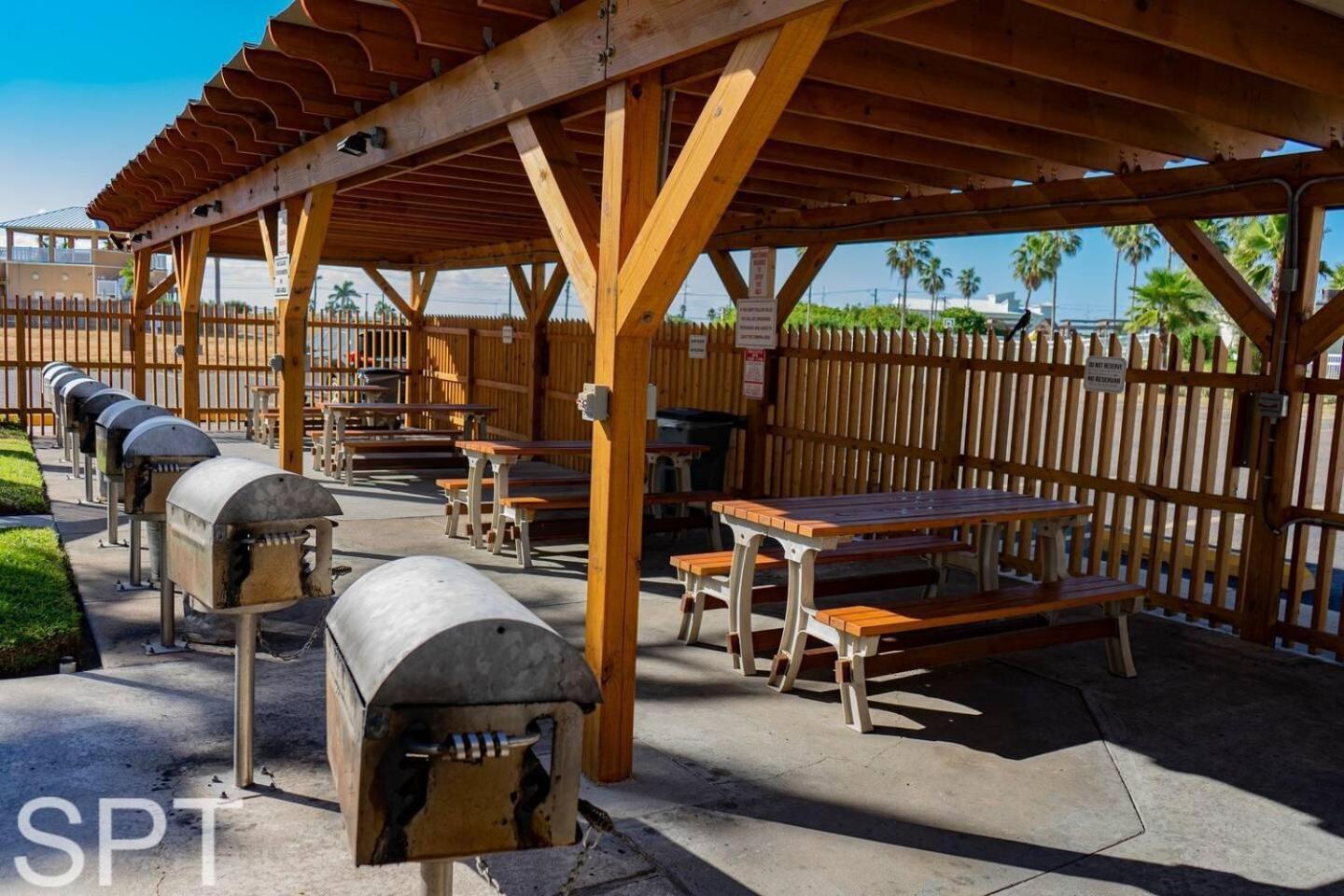 Beach Access Condo With Pool, Hot Tub Area & Bbq - Gulfview I - Unit 213 South Padre Island Dış mekan fotoğraf